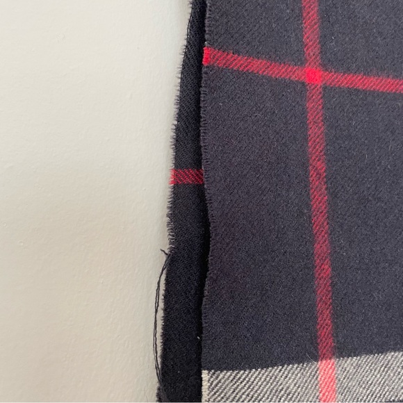 Burberry Scarf - Picture 2 of 9